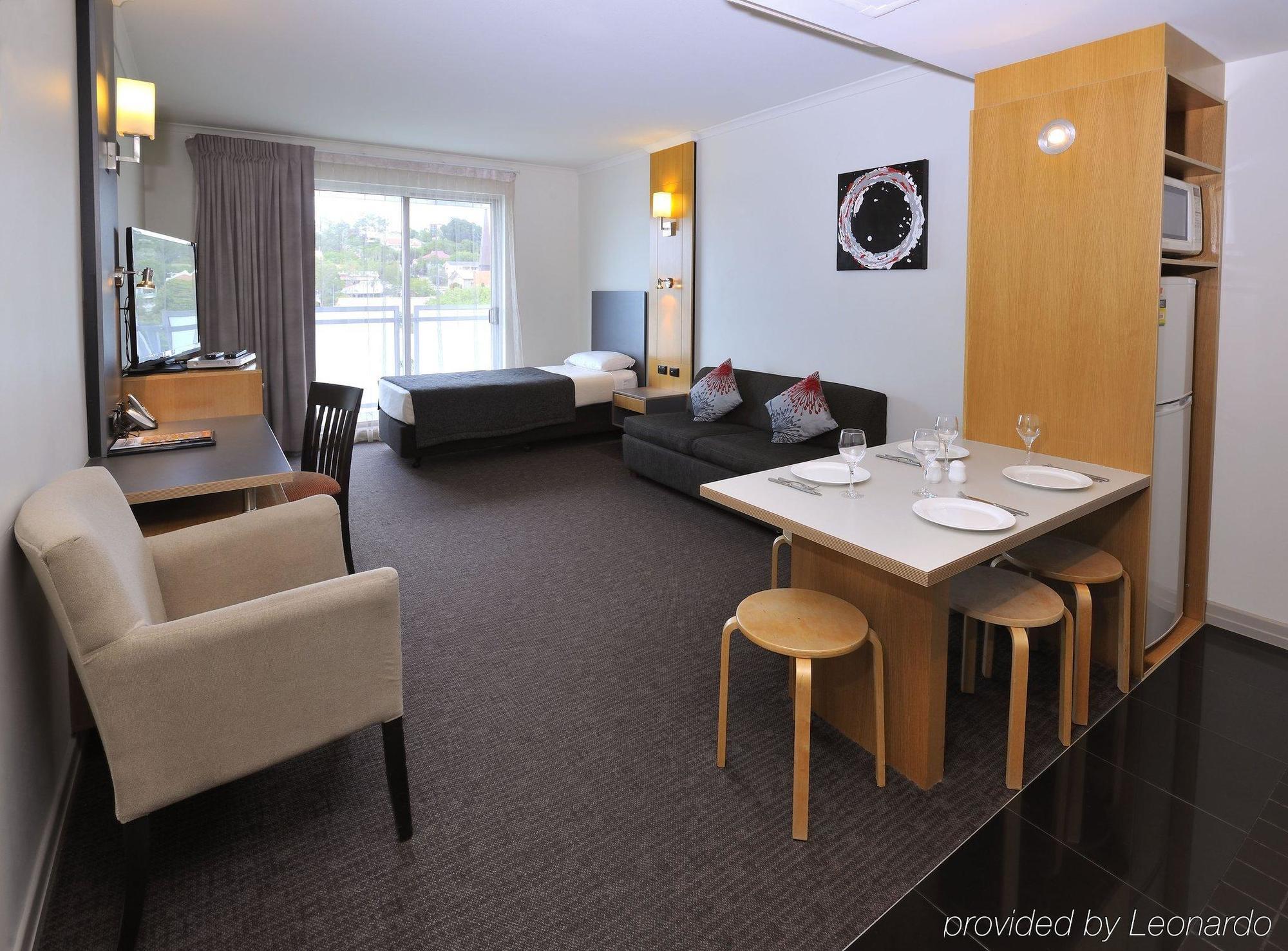 Metro Hotel Ipswich International Bagian luar foto