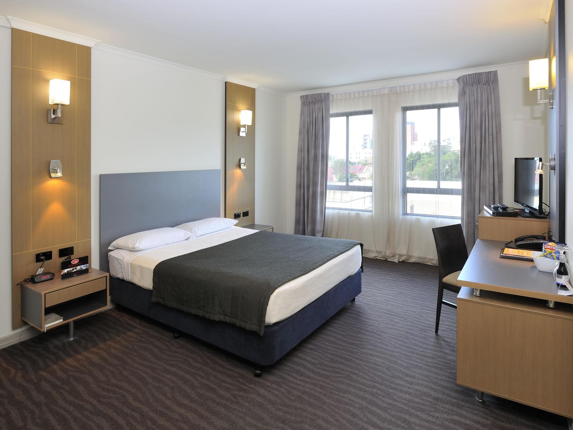 Metro Hotel Ipswich International Bagian luar foto
